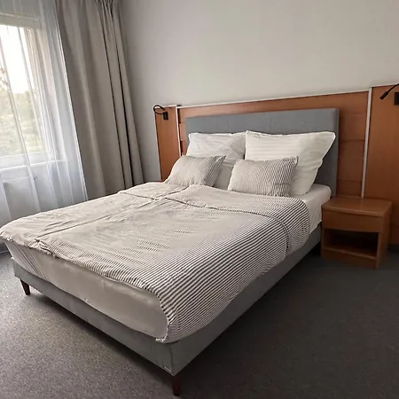 Bed and Breakfast Karat Malbork Zimmer foto