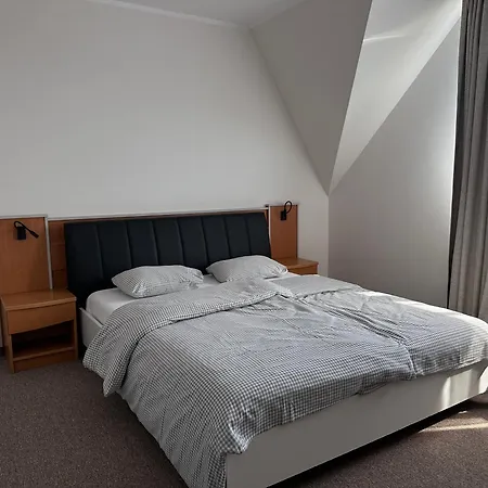 Bed and Breakfast Karat Malbork Exterior foto